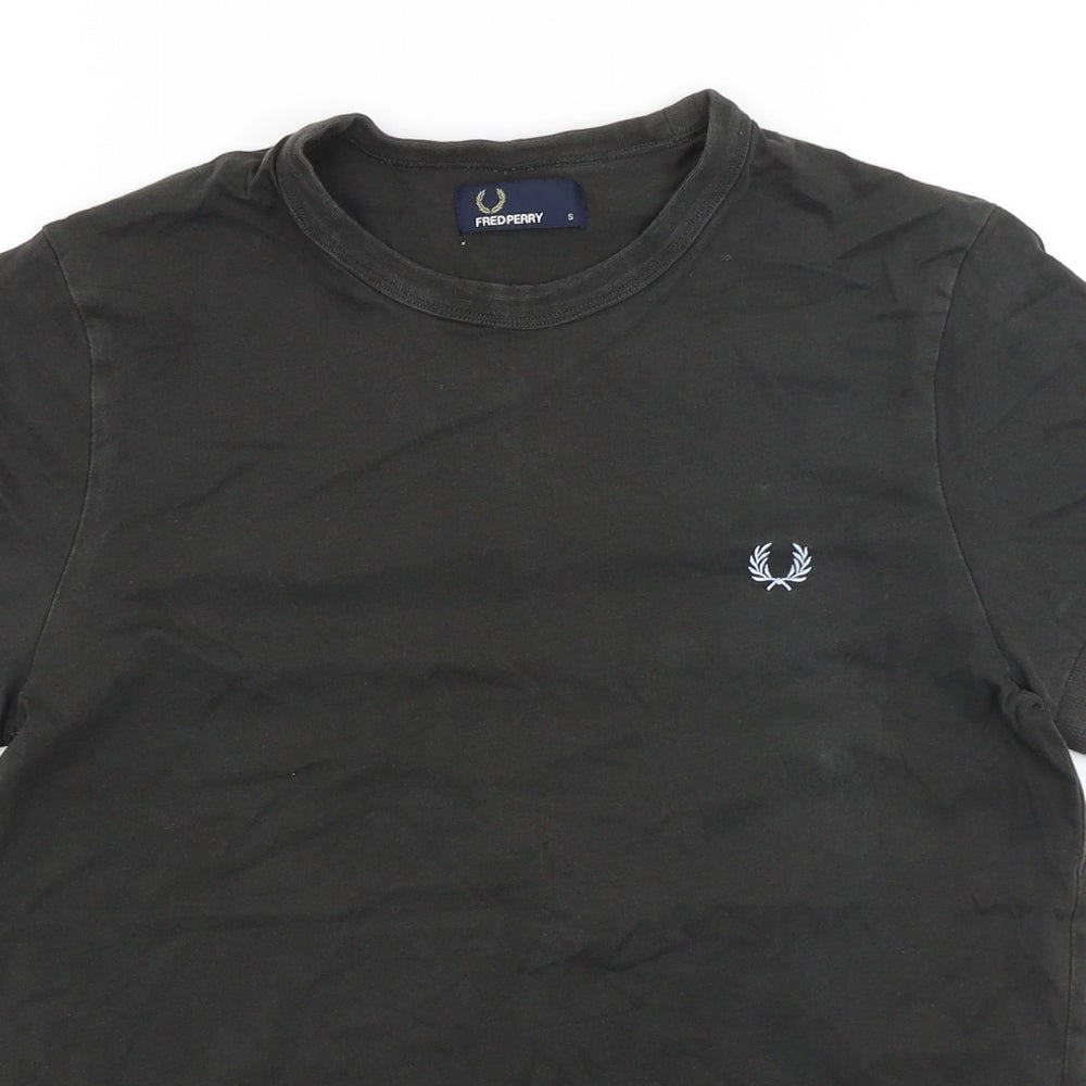 Fred Perry  Mens Grey    T-Shirt Size S