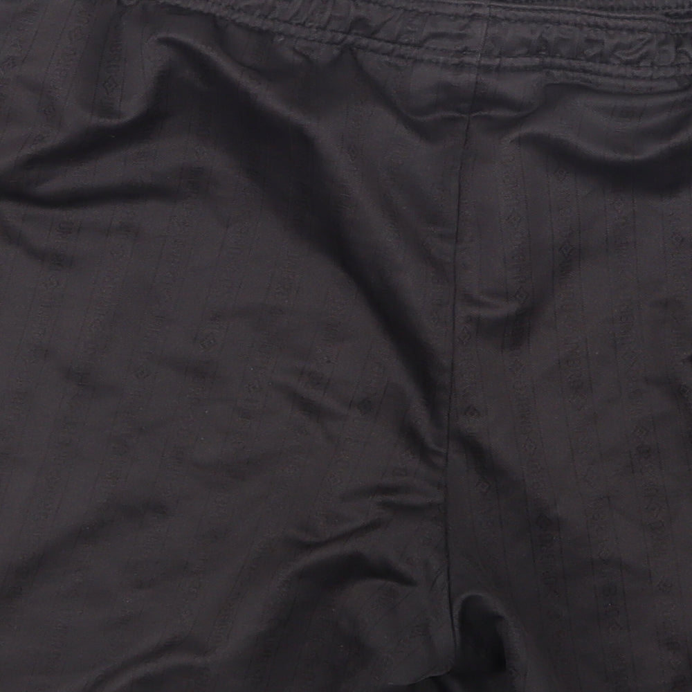 Umbro Mens Black   Athletic Shorts Size 35 in
