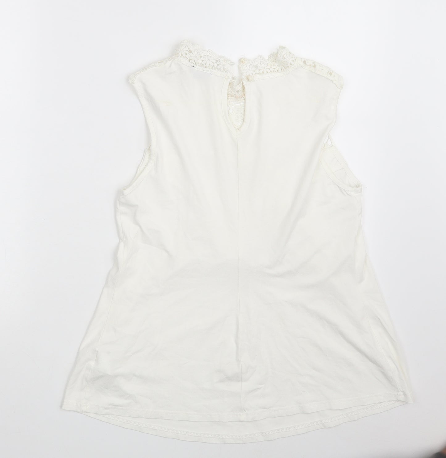 Body Flirt Womens White Floral  Basic T-Shirt Size M
