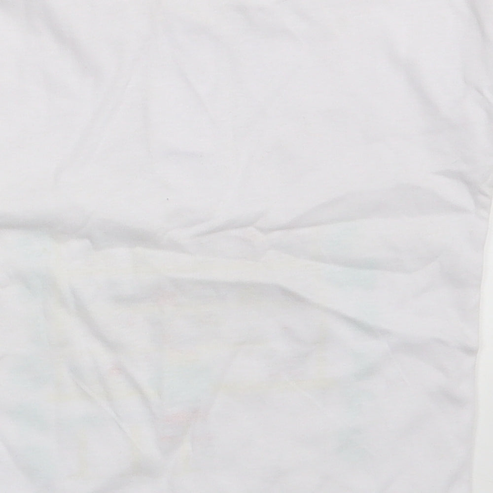 Preworn Boys White   Basic T-Shirt Size 4 Years