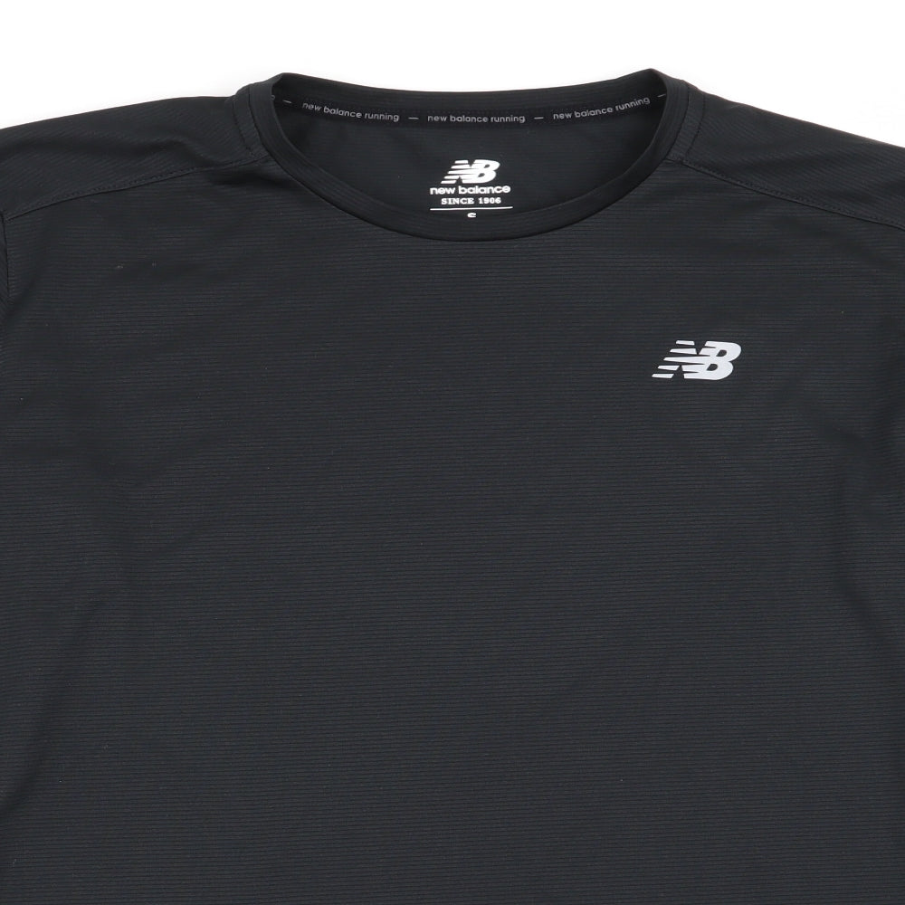 New Balance Mens Black    T-Shirt Size S