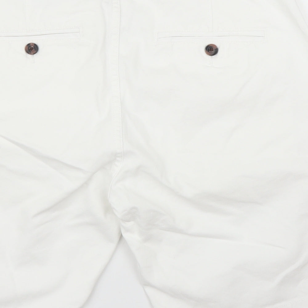 Asquith & Fox Mens White  Denim Bermuda Shorts Size 32 in