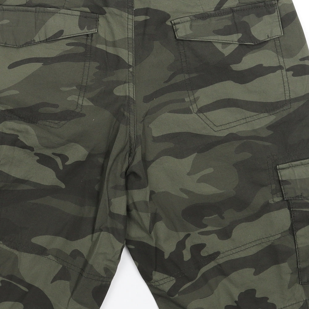 George Mens Green Camouflage  Cargo Shorts Size 30