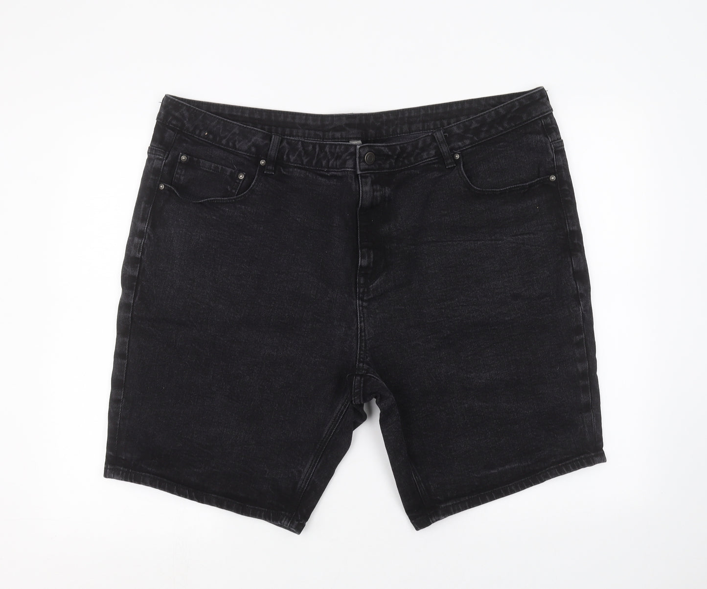 Preworn Mens Black   Bermuda Shorts Size 46 in
