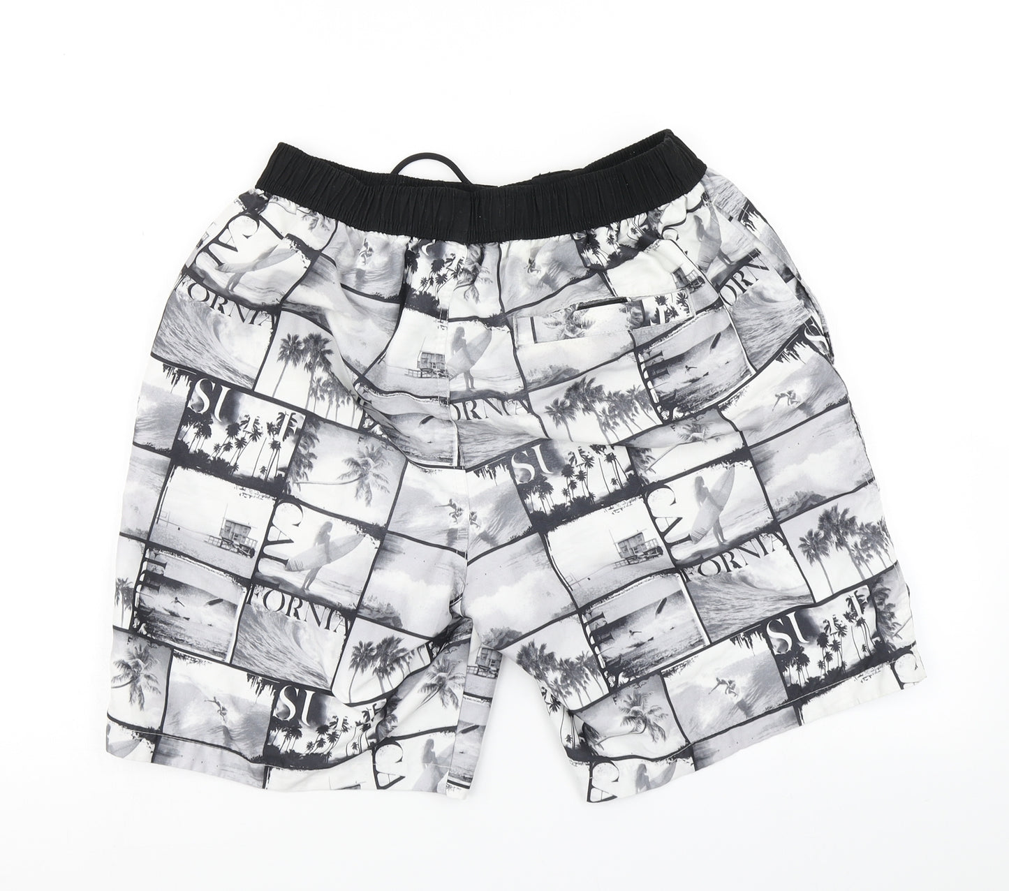 F&F Mens White Check  Athletic Shorts Size M