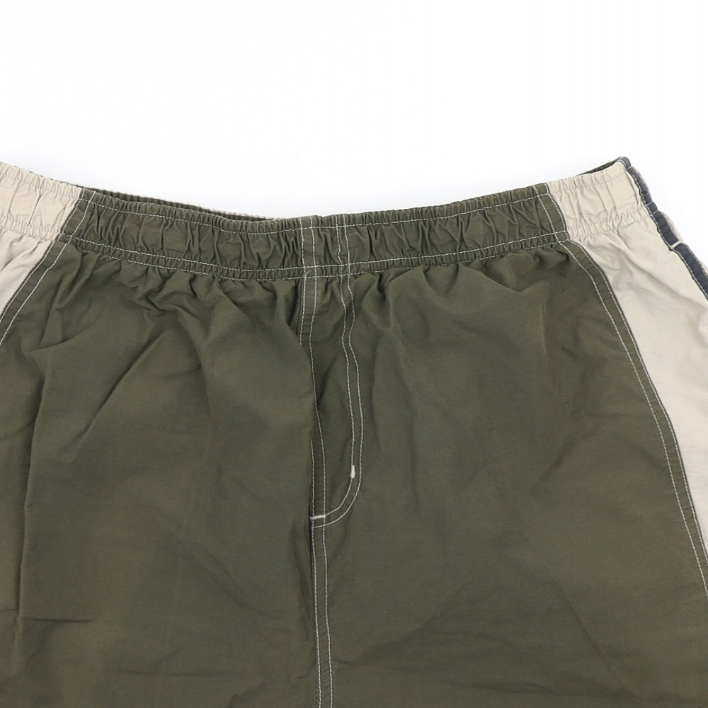 S Mens Green Colourblock  Athletic Shorts Size XL