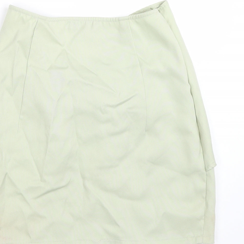 PRETTYLITTLETHING Womens Green   Basic T-Shirt Size 8