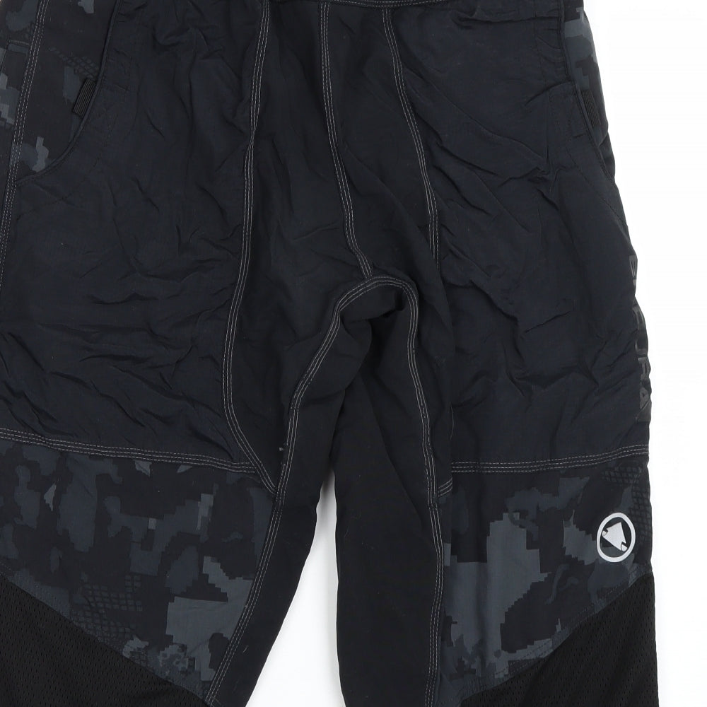 Endura Mens Black Camouflage  Cargo Shorts Size L