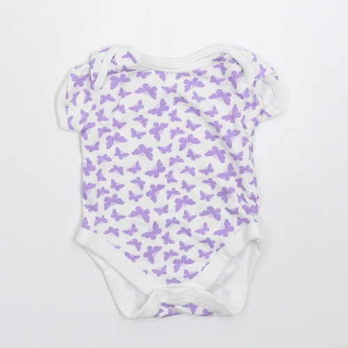 George Baby White   Babygrow One-Piece Size Newborn