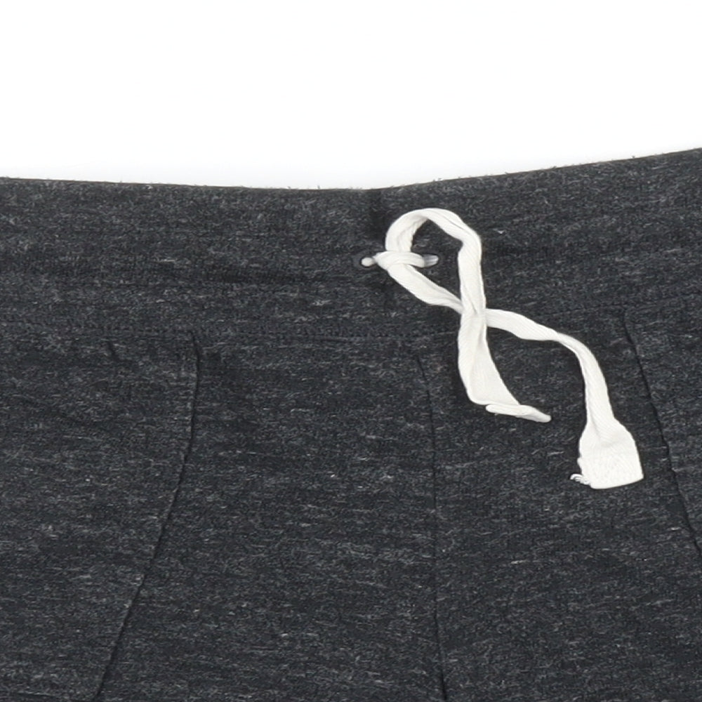 Nike Boys Grey   Sweat Shorts Size L