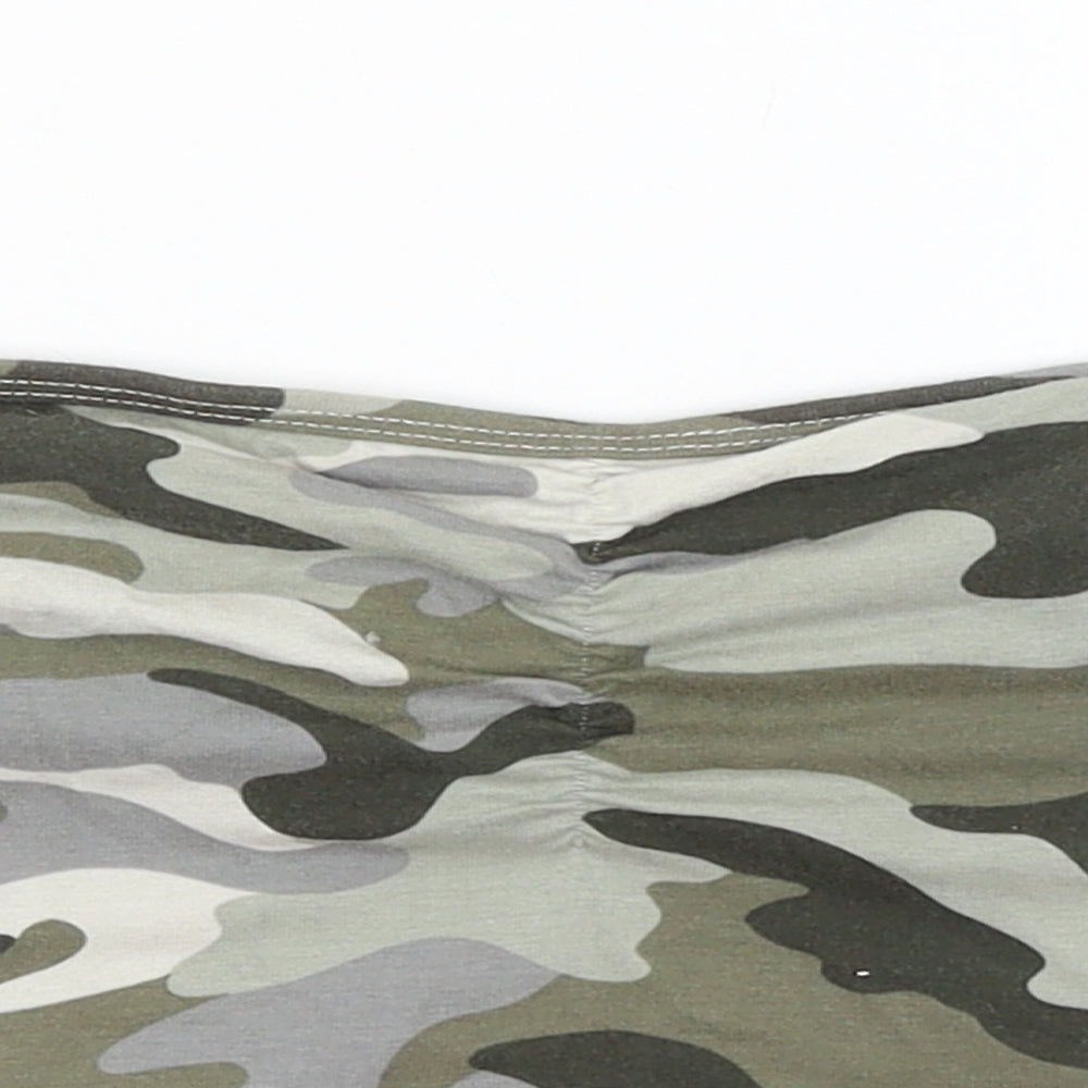 New Look Girls Green Camouflage  Cropped T-Shirt Size 14-15 Years