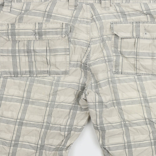 Preworn Mens Beige Check  Cargo Shorts Size 34 in