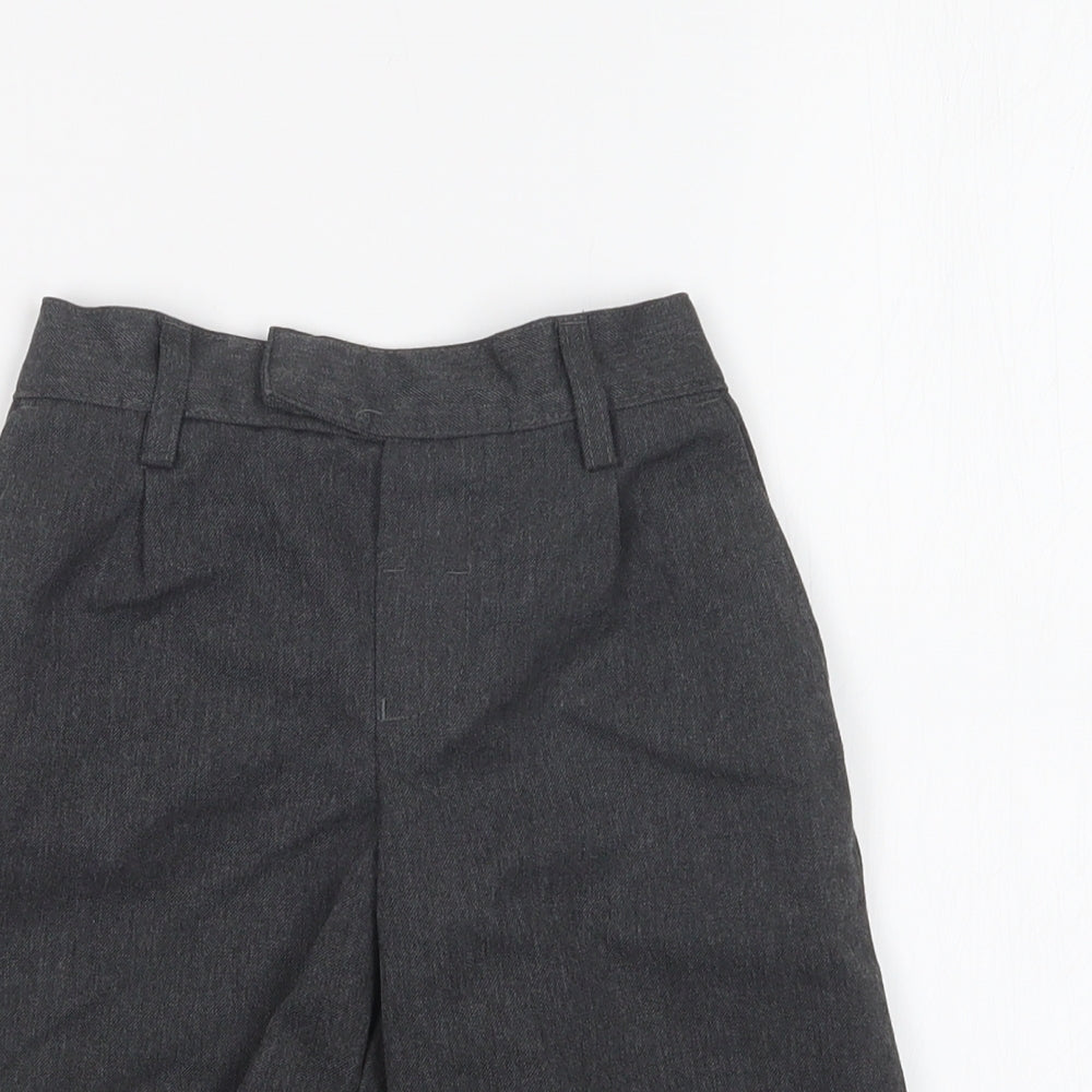 M&S Boys Grey   Chino Shorts Size 4-5 Years