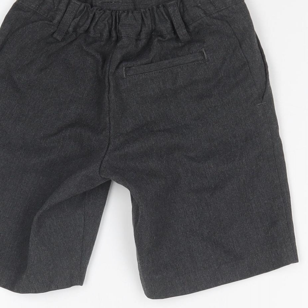 M&S Boys Grey   Chino Shorts Size 4-5 Years