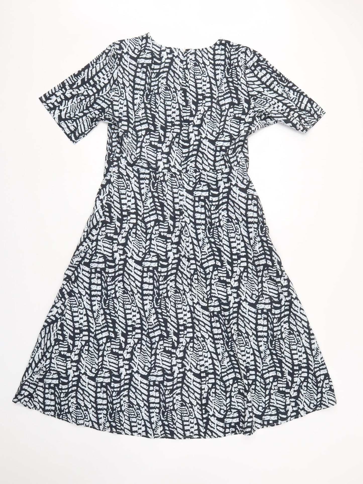 Preworn Womens Black Geometric  A-Line  Size L