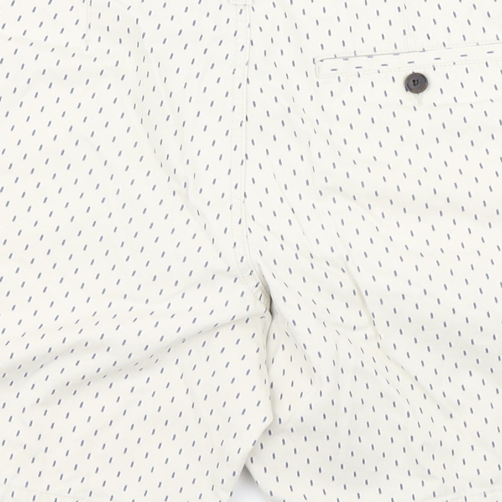 M&S Mens White Polka Dot  Chino Shorts Size 32 in