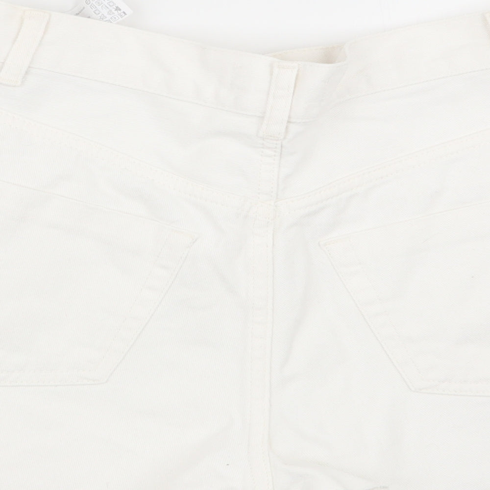 authentic denim Womens White   Hot Pants Shorts Size 6 - denim shorts