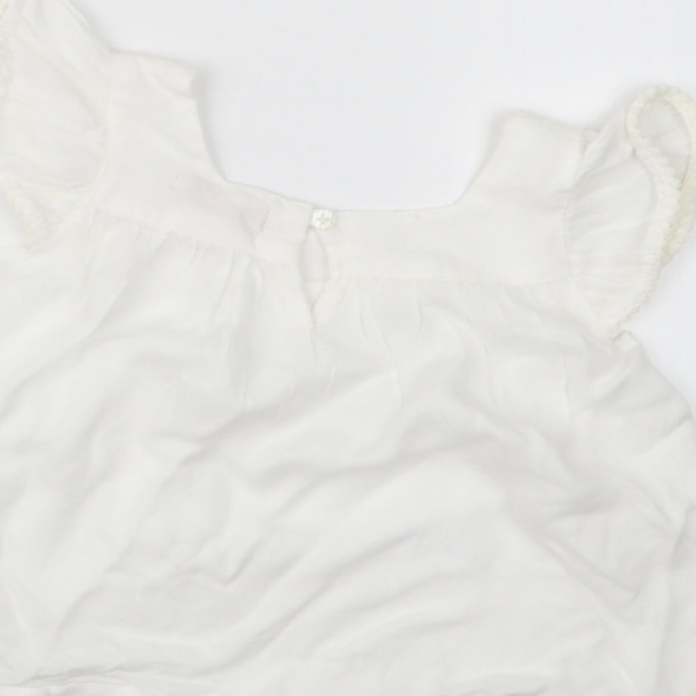 Young Dimension Girls White   Basic T-Shirt Size 2-3 Years