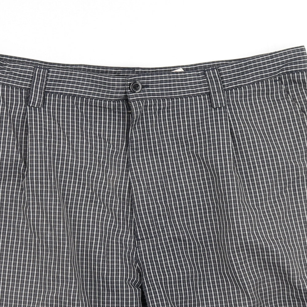 Nike Mens Black Plaid  Chino Shorts Size M
