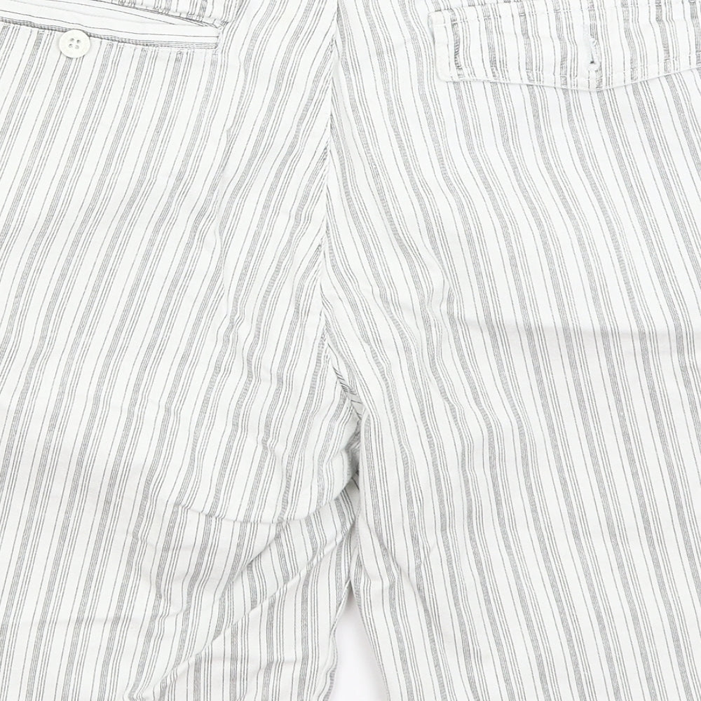 Hush Puppies Mens White Striped  Bermuda Shorts Size 34 in