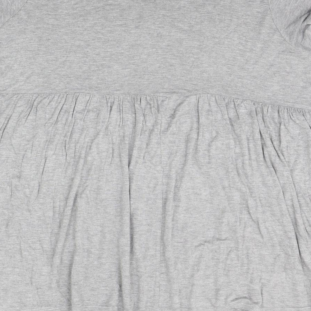 PRETTYLITTLETHING Womens Grey   Basic T-Shirt Size 8