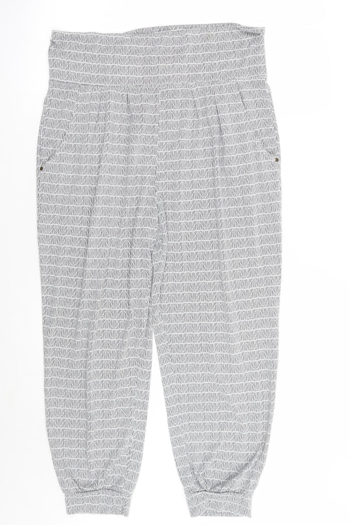 ESMARA Womens White Geometric Trousers Size 14 L25 in