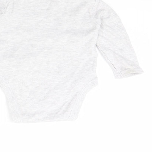 Primark Baby Grey   Babygrow One-Piece Size 9-12 Months