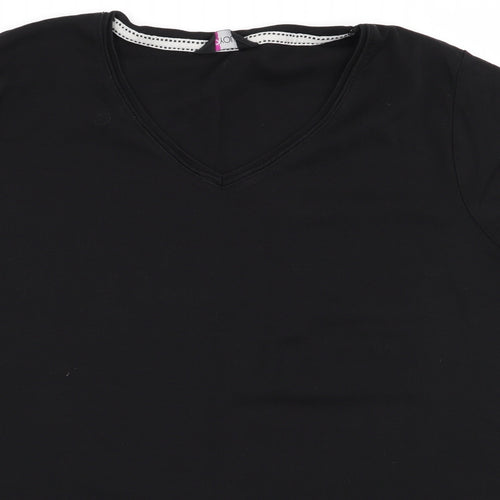 Love Yours Womens Black   Basic T-Shirt Size 26