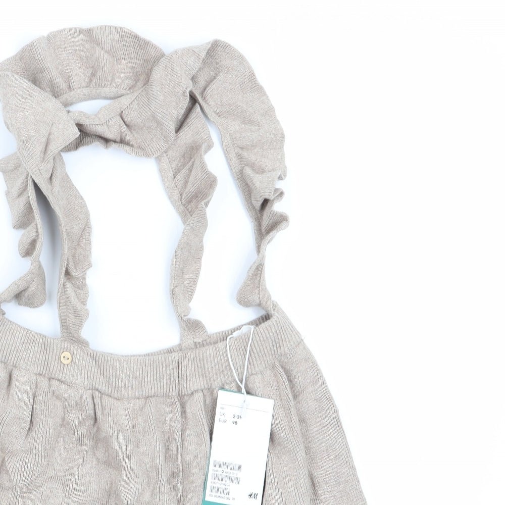 H&M Girls Beige   Pinafore/Dungaree Dress  Size 3-4 Years  - Knitted style pinafore