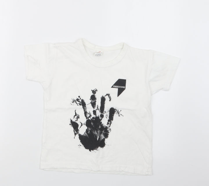Stars & Stripes Boys White   Basic T-Shirt Size 5-6 Years