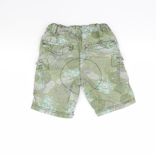 Nutmeg Boys Green Floral  Bermuda Shorts Size 5-6 Years