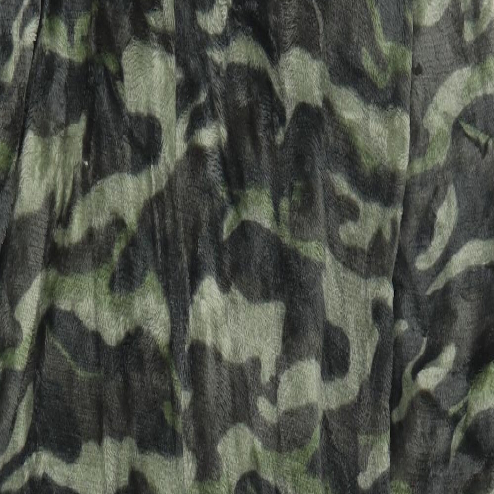 Primark Boys Green Camouflage   One Piece Size 11-12 Years