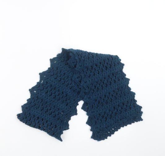 Front view of Preworn women’s blue knit scarf
