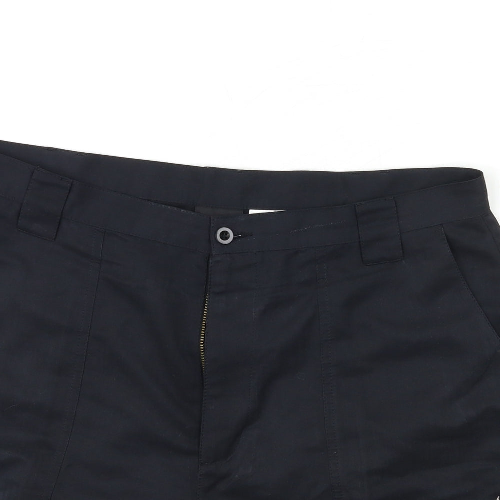 Nike  Mens Black   Chino Shorts Size 38 in