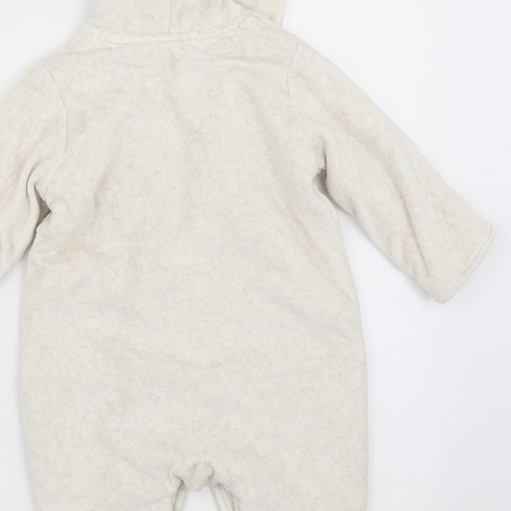 Preworn Boys Ivory   Babygrow One-Piece Size 6-9 Months