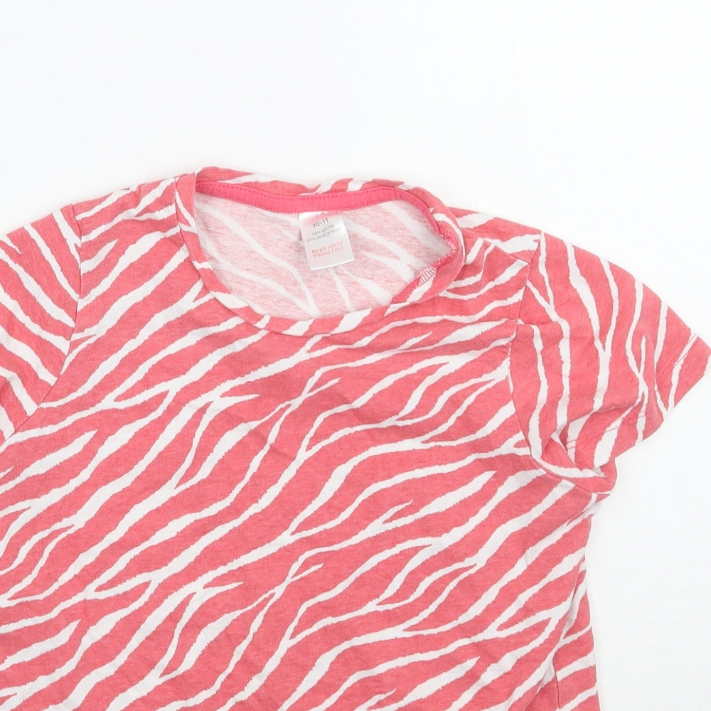 Preworn Girls Pink Spotted  Basic T-Shirt Size 10 Years