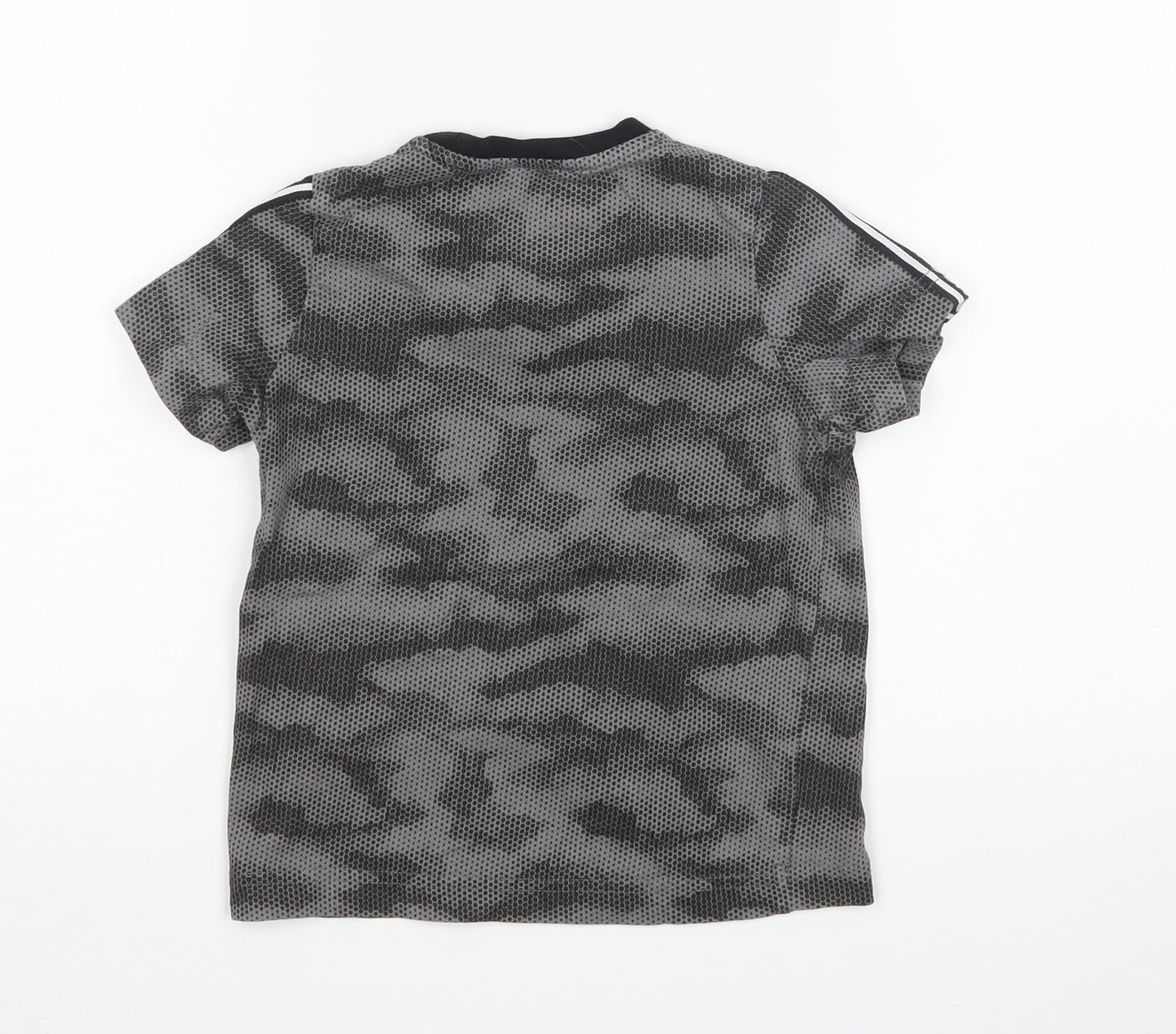 Matalan Boys Grey Camouflage  Basic T-Shirt Size 4 Years