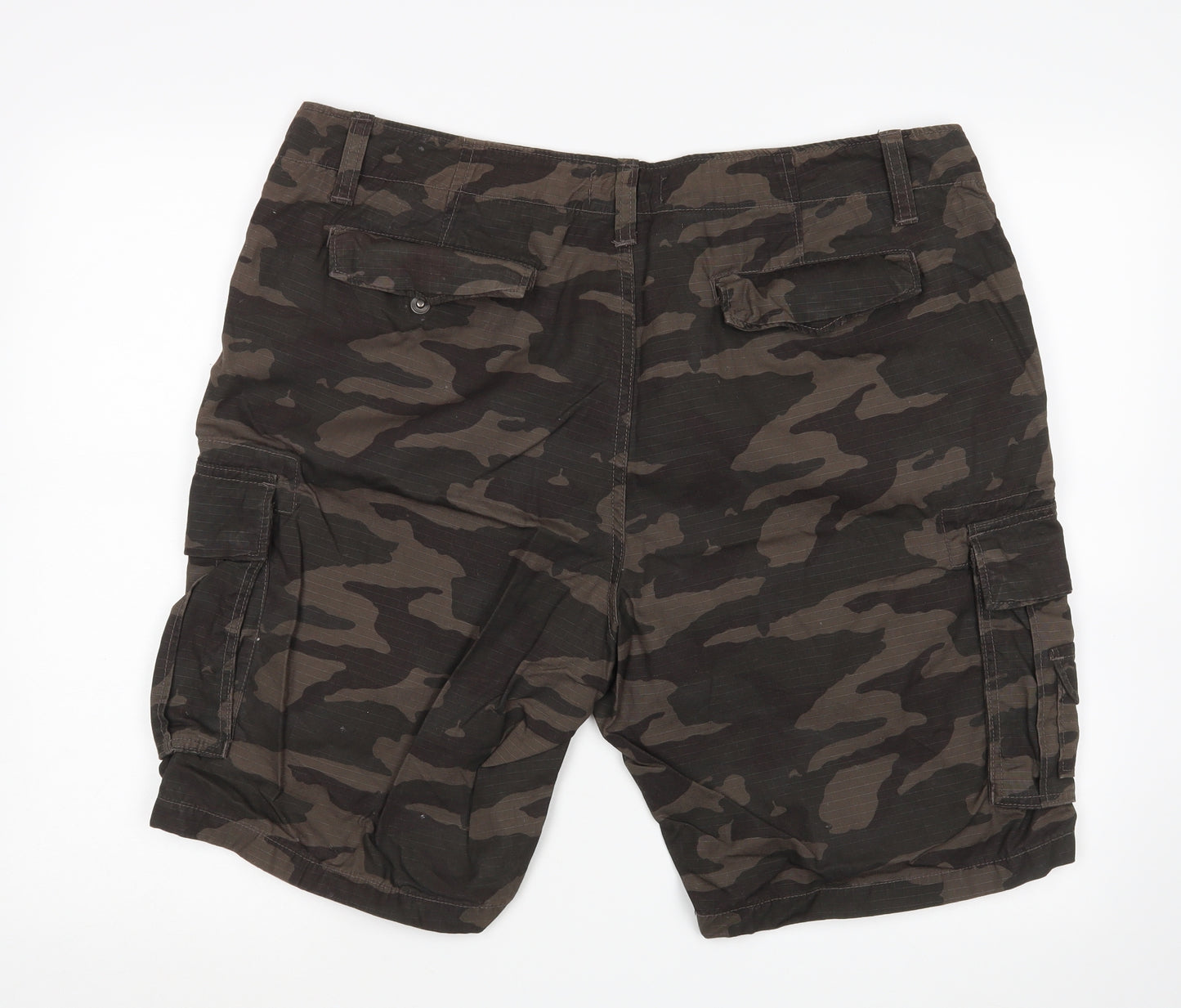 Jacemo Mens Green Camouflage  Cargo Shorts Size 40