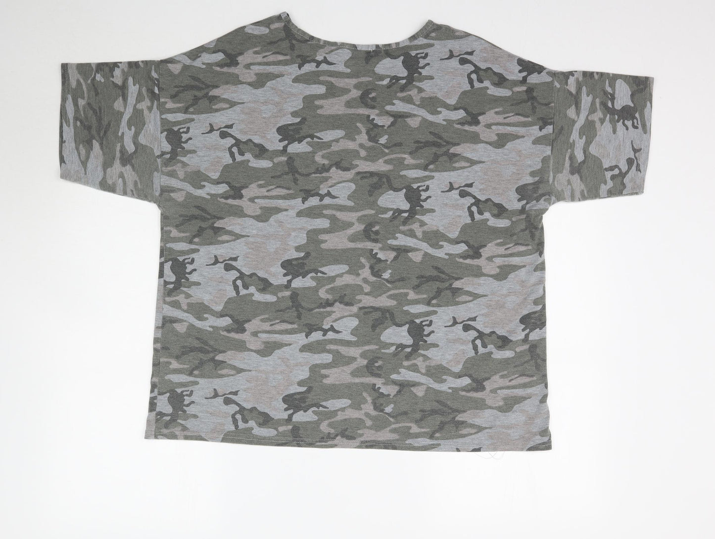 Boohoo Womens Green Camouflage  Basic T-Shirt Size 18