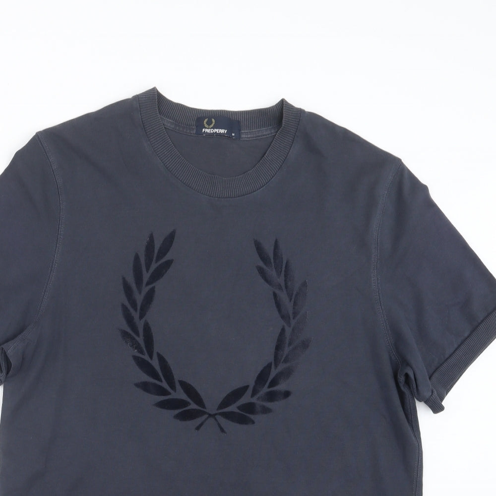 Fred Perry Mens Grey    T-Shirt Size M