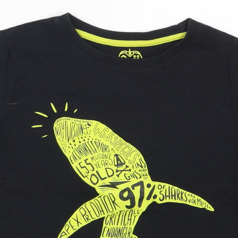 F&F Boys Black   Basic T-Shirt Size 6-7 Years  - Shark