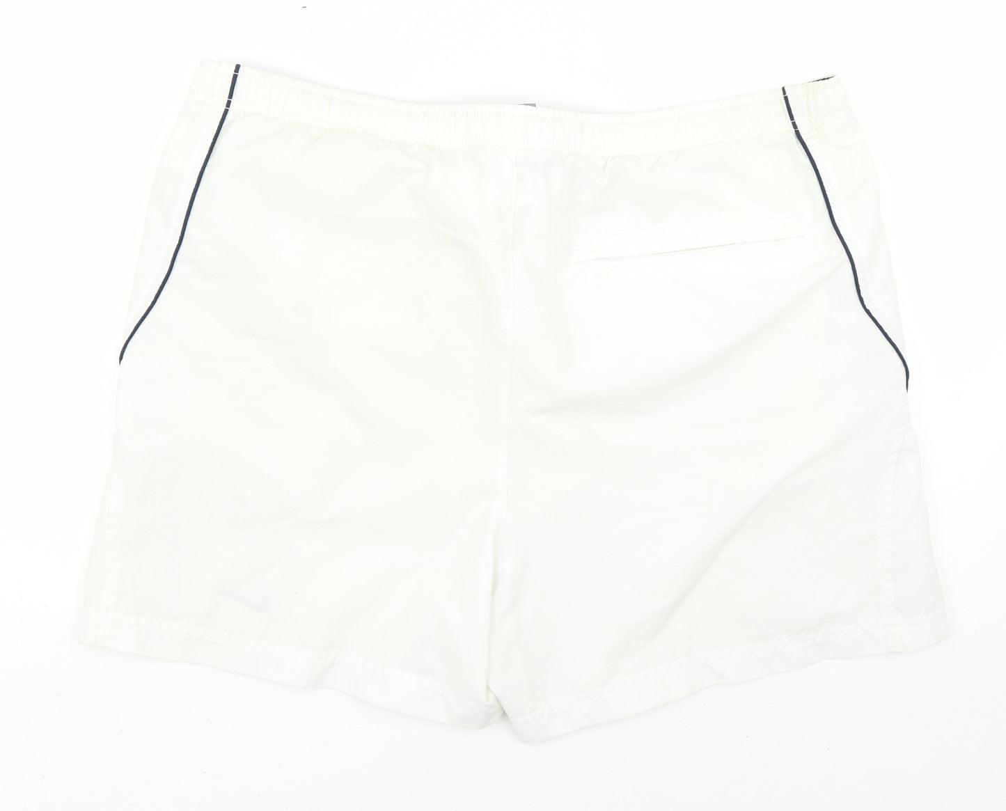 Nike Mens White   Bermuda Shorts Size L