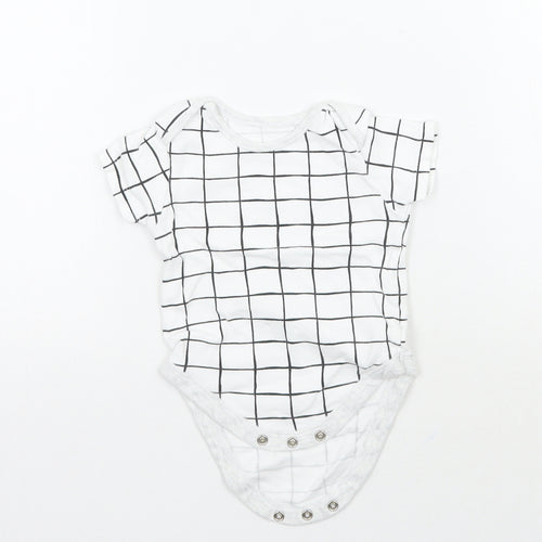 George Baby White Check  Babygrow One-Piece Size 6-9 Months