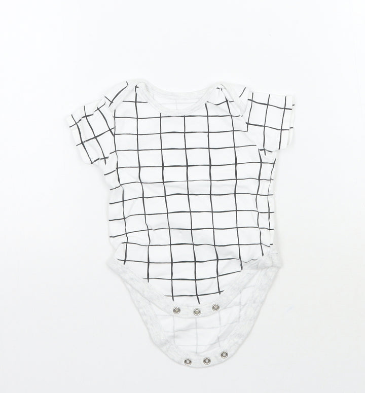 George Baby White Check Babygrow One-Piece Size 6-9 Months