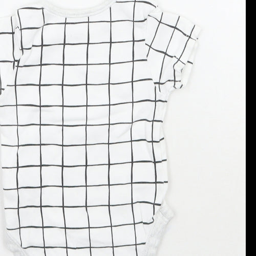 George Baby White Check  Babygrow One-Piece Size 6-9 Months