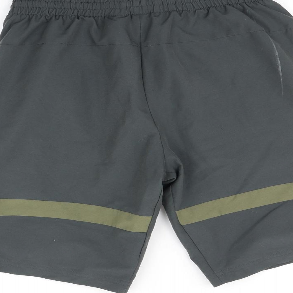 adidas Boys Green   Sweat Shorts Size 13-14 Years