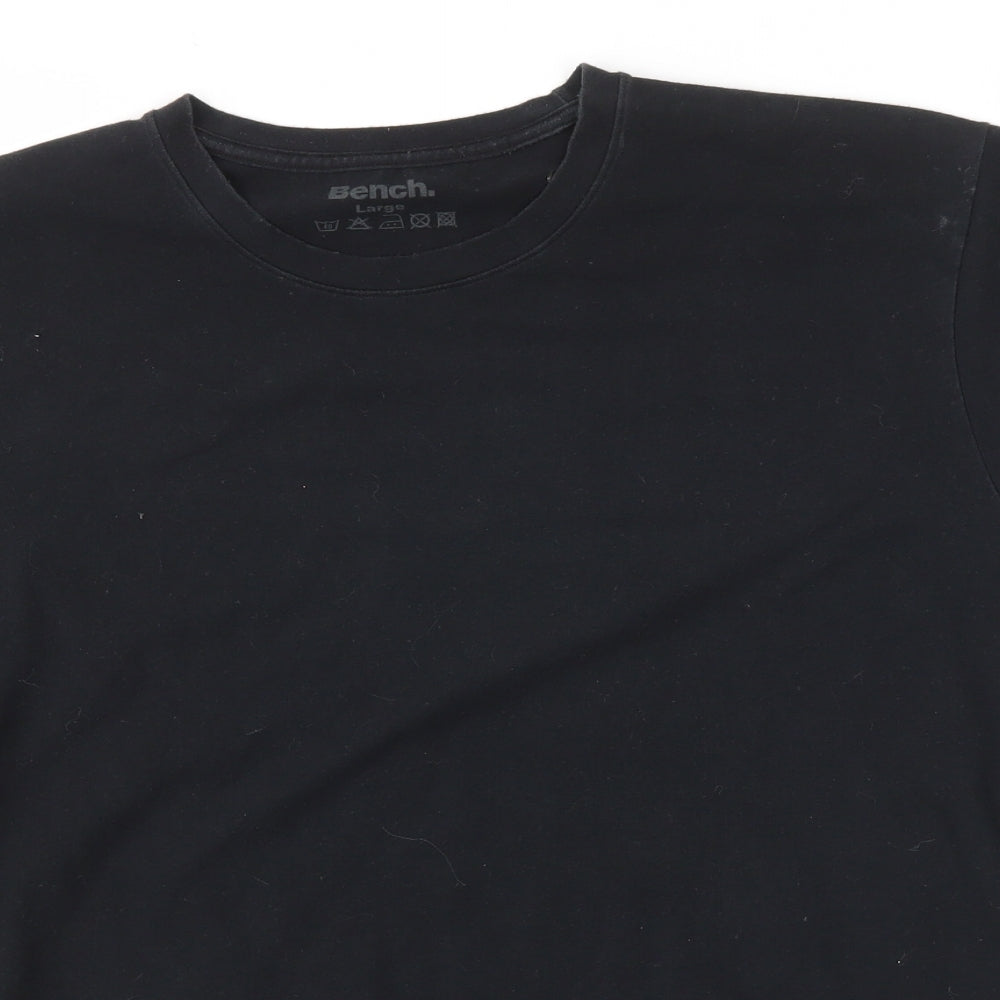 Bench Mens Black    T-Shirt Size L