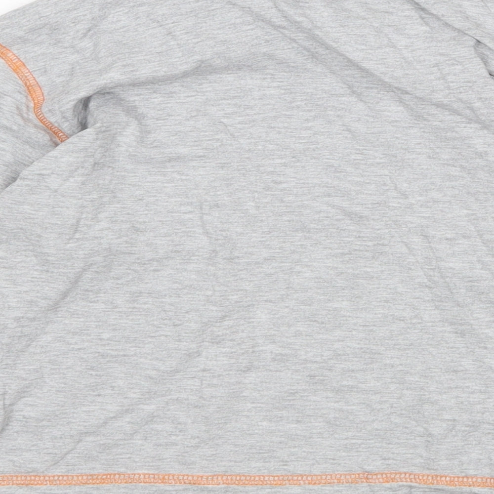 Preworn Boys Grey   Basic T-Shirt Size 6-7 Years