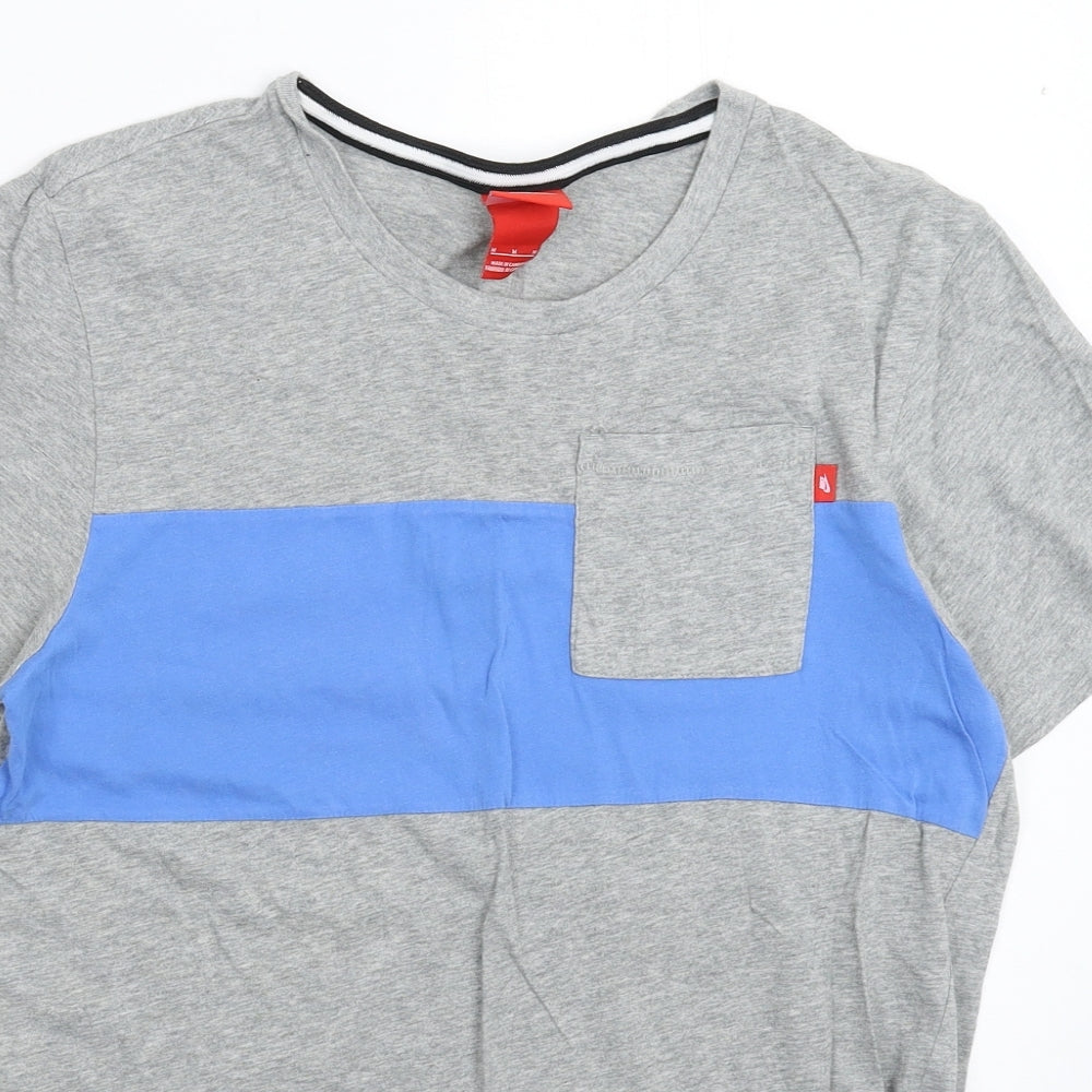 Nike Mens Grey    T-Shirt Size M