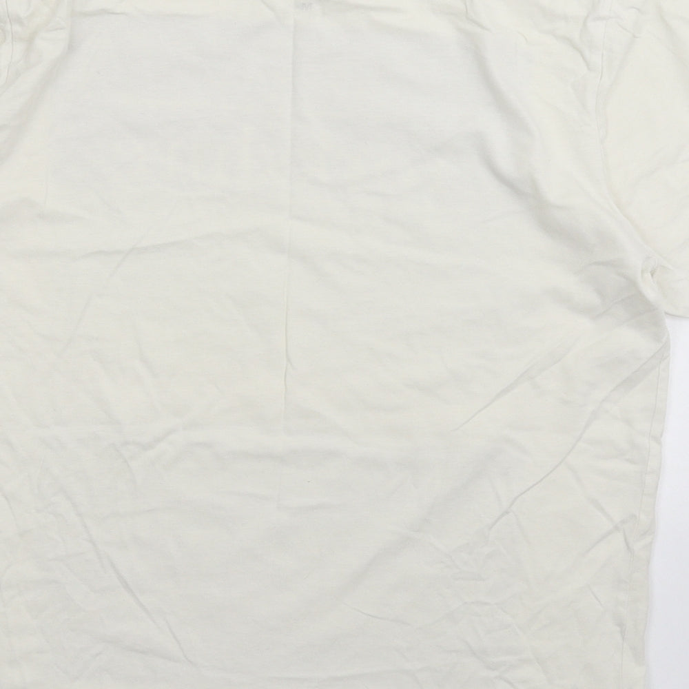 George Mens White    T-Shirt Size M